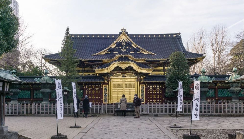 施工中的神社有實物大的替身-jinjya