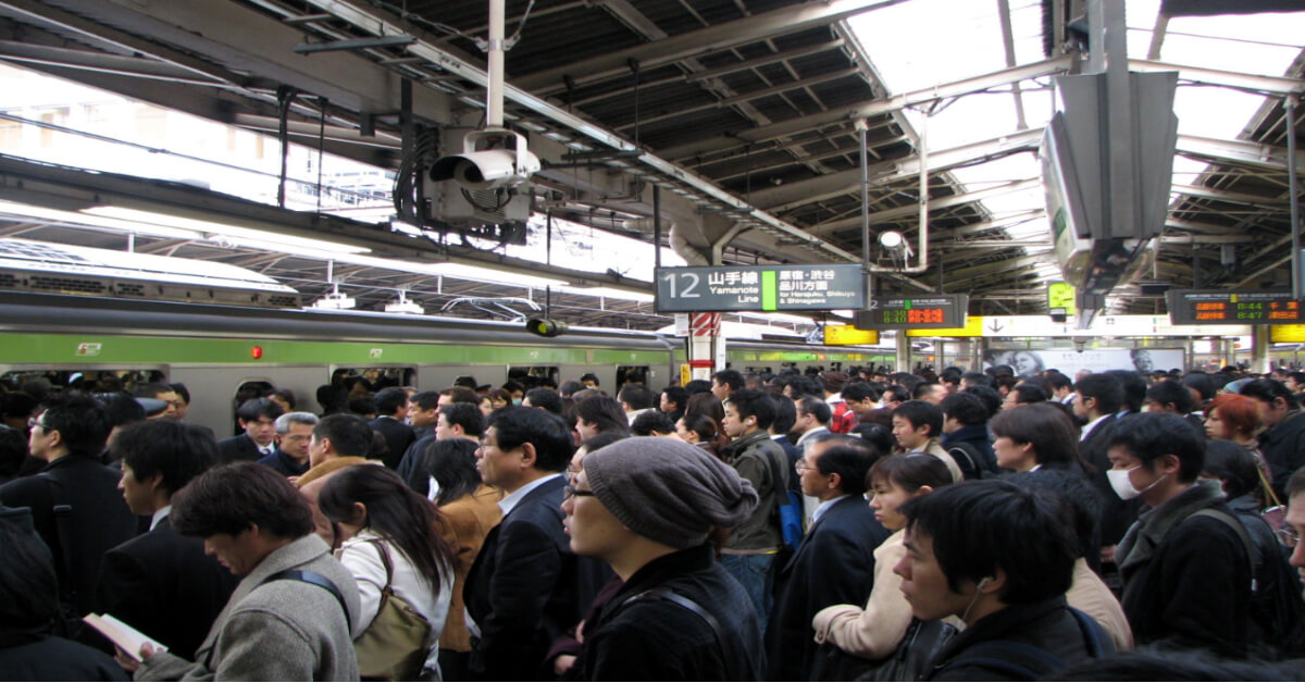 日本新宿車站殘酷實況! 向車站工作人員致敬