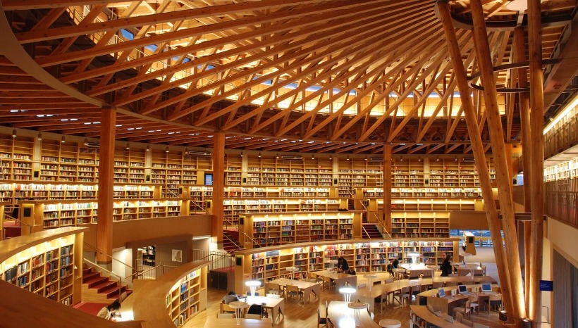 美得可以當景點的日本圖書館五選